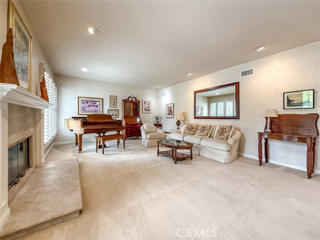 17508 Marilla Street photo 8