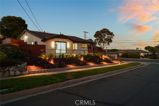 Detail Gallery Image 53 of 59 For 2704 Vista Mesa Dr, Rancho Palos Verdes,  CA 90275 - 5 Beds | 3/1 Baths