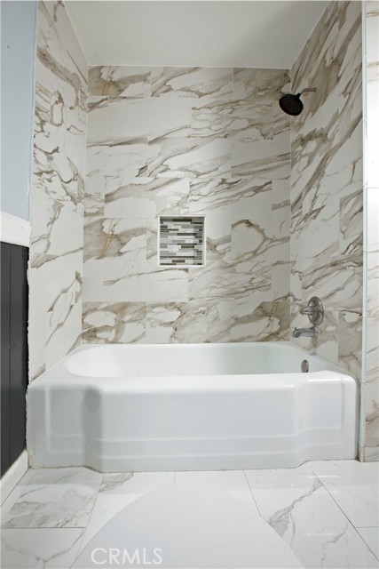 Detail Gallery Image 13 of 22 For 7339 Baird Ave, Reseda,  CA 91335 - 3 Beds | 1 Baths