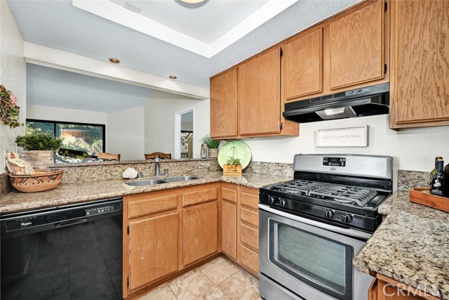Detail Gallery Image 10 of 37 For 3575 W Stonepine Ln #213-C,  Anaheim,  CA 92804 - 1 Beds | 1 Baths