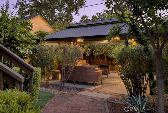 Detail Gallery Image 38 of 54 For 115 Annandale Rd, Pasadena,  CA 91105 - 4 Beds | 3 Baths