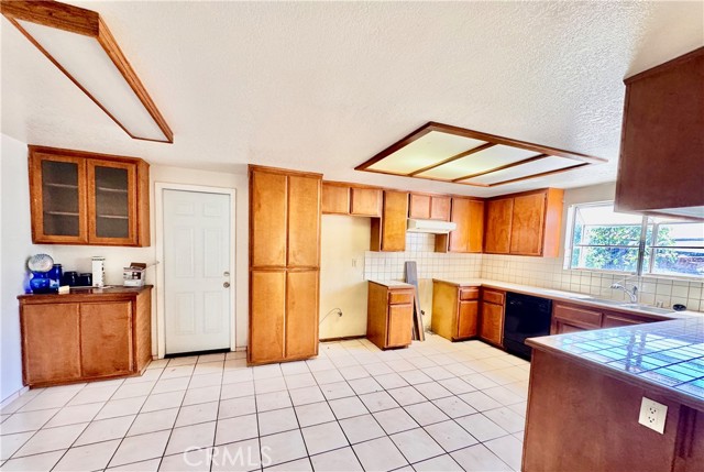 Detail Gallery Image 4 of 10 For 13093 Princess Ln, Moreno Valley,  CA 92553 - 3 Beds | 2 Baths