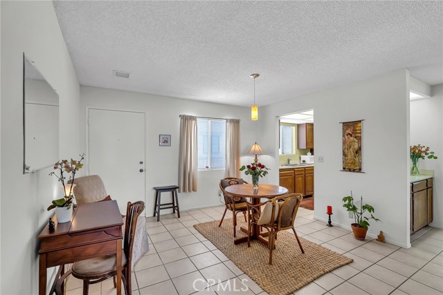 Detail Gallery Image 6 of 33 For 1050 E Ramon Rd #115,  Palm Springs,  CA 92264 - 3 Beds | 2 Baths