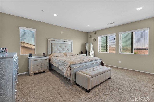 10562 Chevron Court, Adelanto CA: https://media.crmls.org/medias/3f03da8b-148a-4fa0-8dc1-45819f16ddd0.jpg