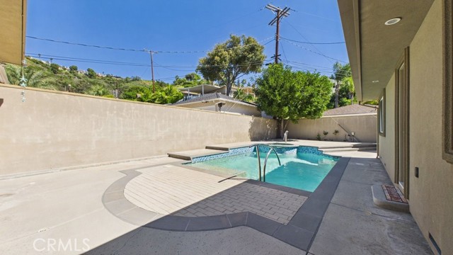 Detail Gallery Image 44 of 62 For 165 Cumberland Rd, Glendale,  CA 91202 - 3 Beds | 2/1 Baths