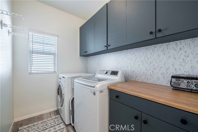 231 Knoll Ridge Road, Simi Valley CA: https://media.crmls.org/medias/3f051ca5-d9c4-4373-9179-33638fab2087.jpg