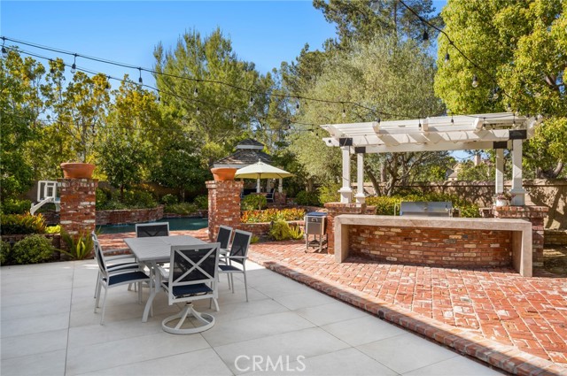 3 Bridgeport Road, Newport Coast CA: https://media.crmls.org/medias/3f05a31a-7bf5-4c1c-a783-d0fefaae1cbd.jpg