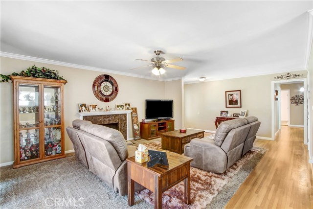 35710 Avenue H, Yucaipa CA: https://media.crmls.org/medias/3f05d7af-d517-49b8-9cb3-43f2458e0b40.jpg
