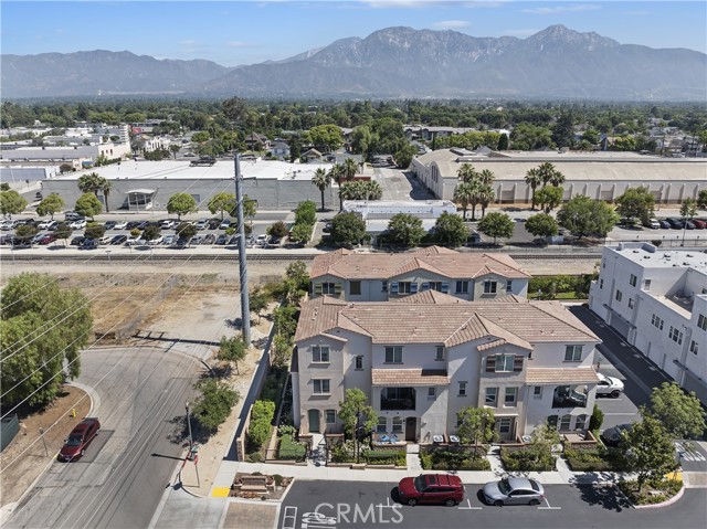 384 Ruby Red Lane, Upland CA: https://media.crmls.org/medias/3f0627a8-e1c9-4407-9667-334b2fc69133.jpg