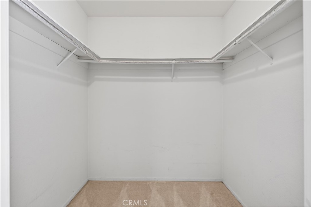 https://media.crmls.org/medias/3f06b776-2aab-4bd2-87bc-0195500a0f8c.jpg?preset=X-Large