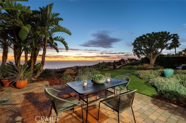 Detail Gallery Image 1 of 25 For 30435 Camino Porvenir, Rancho Palos Verdes,  CA 90275 - 4 Beds | 3 Baths