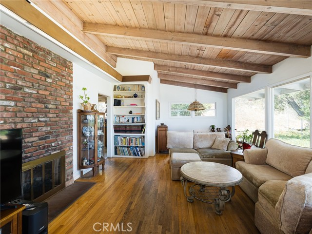 5046 Range Horse Lane, Rolling Hills Estates CA: https://media.crmls.org/medias/3f0931ba-b98c-44a3-8205-663d1533be4b.jpg