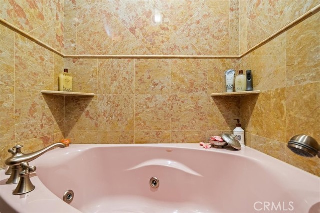 Detail Gallery Image 21 of 33 For 1228 N La Cienega Bld #203,  West Hollywood,  CA 90069 - 2 Beds | 2 Baths