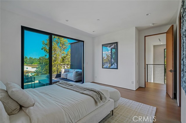 4219 Costello Avenue, Sherman Oaks CA: https://media.crmls.org/medias/3f096268-0d12-4506-8941-90168c3cde09.jpg