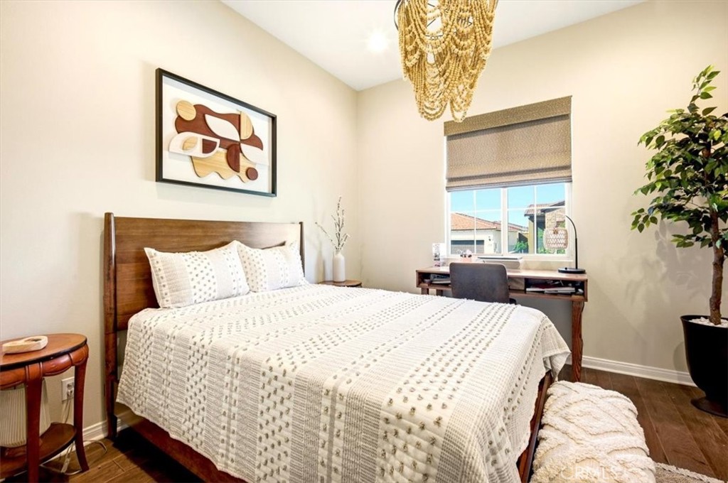 MLS #OC25225065 image #8