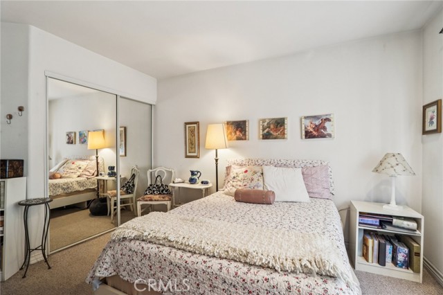 Detail Gallery Image 16 of 28 For 925 N Valley St, Burbank,  CA 91505 - 3 Beds | 2 Baths