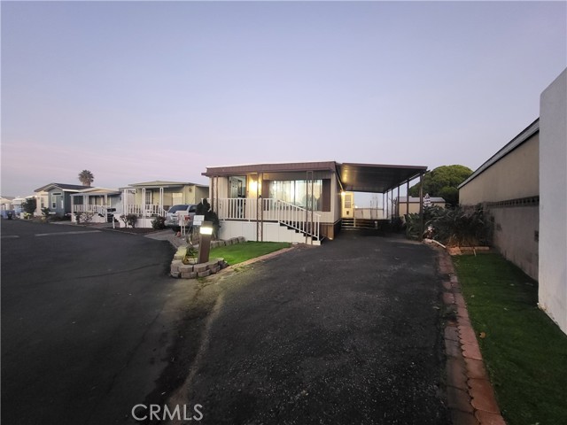 Detail Gallery Image 2 of 25 For 20652 Vista Drive, Torrance,  CA 90503 - 2 Beds | 2 Baths