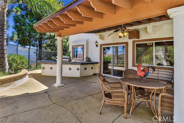 Detail Gallery Image 6 of 61 For 13910 Mountain View Pl, Sylmar,  CA 91342 - 5 Beds | 3 Baths