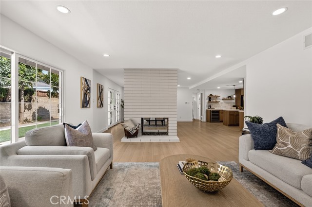 1717 Saint James Place, Placentia CA: https://media.crmls.org/medias/3f0c5d48-70fe-4bda-b497-628ec5f3af9c.jpg