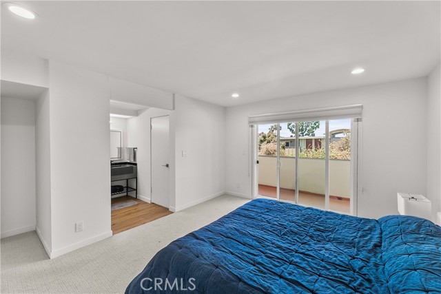 Detail Gallery Image 14 of 30 For 4745 La Villa Marina #J,  Marina Del Rey,  CA 90292 - 2 Beds | 2/1 Baths
