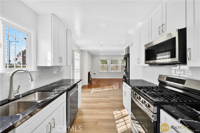 Detail Gallery Image 20 of 33 For 12032 Athens, Los Angeles,  CA 90061 - 3 Beds | 1 Baths