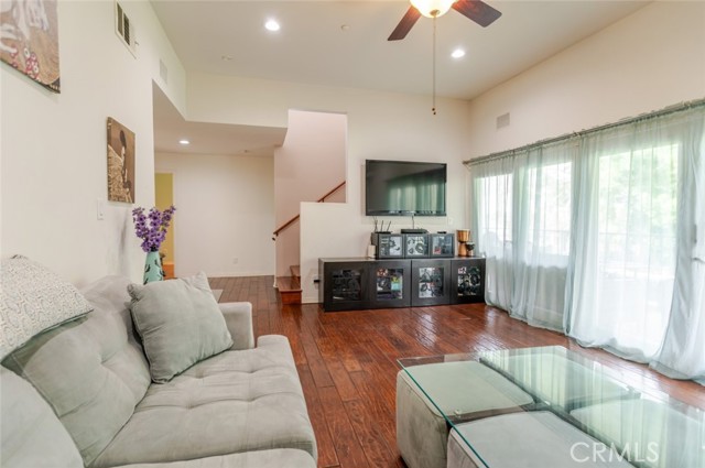 Detail Gallery Image 10 of 75 For 605 N 18th St, Montebello,  CA 90640 - 4 Beds | 3 Baths