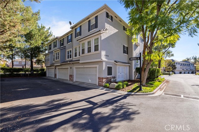 23402 Brookdale Lane, Valencia CA: https://media.crmls.org/medias/3f0de8a0-947c-48b5-a79f-246f538b2cee.jpg