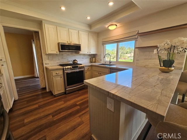 Detail Gallery Image 18 of 68 For 29824 Nightview Cir, Temecula,  CA 92591 - 4 Beds | 3 Baths