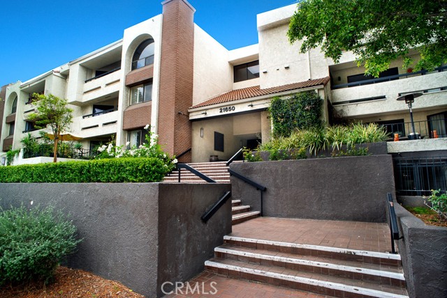 Detail Gallery Image 17 of 17 For 21650 Burbank #115,  Woodland Hills,  CA 91367 - 2 Beds | 2 Baths