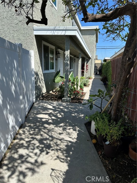 Detail Gallery Image 8 of 33 For 4301 Farquhar, Los Alamitos,  CA 90720 - 2 Beds | 1/1 Baths