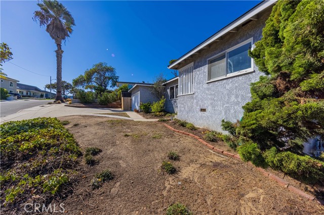 1308 Irena Avenue, Redondo Beach, California 90277, 3 Bedrooms Bedrooms, ,1 BathroomBathrooms,Residential,Sold,Irena,SB22205382