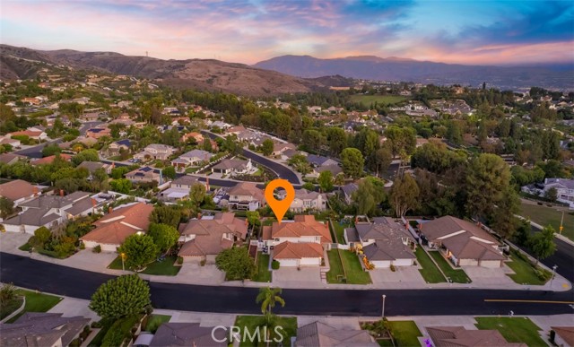 Detail Gallery Image 3 of 42 For 3922 Ravenswood Dr, Yorba Linda,  CA 92886 - 3 Beds | 2 Baths