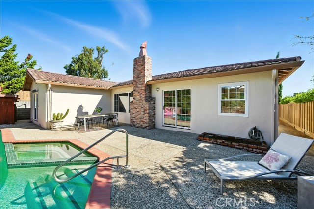 Detail Gallery Image 3 of 27 For 1319 Skyview Dr, Burlingame,  CA 94010 - 3 Beds | 2 Baths