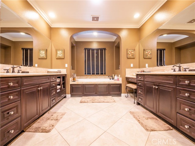 Detail Gallery Image 33 of 46 For 8120 Sunset Rose Dr, Corona,  CA 92883 - 5 Beds | 5/1 Baths