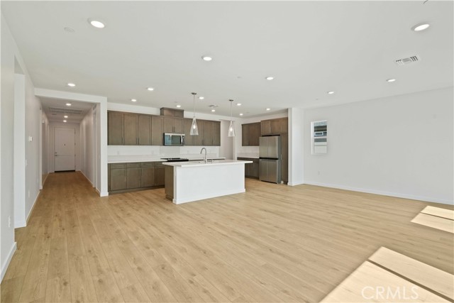 3254 Garnet Lane, Lancaster CA: https://media.crmls.org/medias/3f114795-10e6-4d3b-aa15-75246151dd0c.jpg