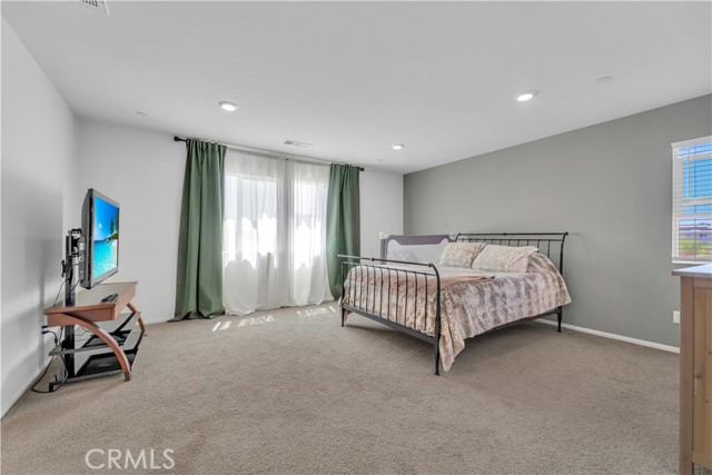 4422 Jade Court, Lancaster CA: https://media.crmls.org/medias/3f11df8c-ec41-4af8-9eaf-9c215ccfc5a9.jpg