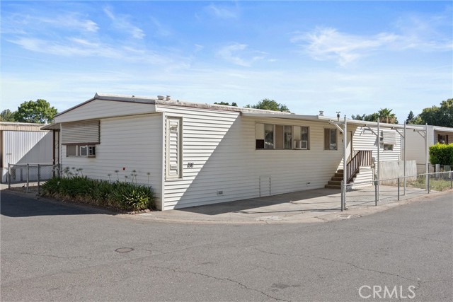 701 E Lassen Avenue, Chico CA: https://media.crmls.org/medias/3f11f2b7-ae6a-4688-a92c-14702b7843fd.jpg