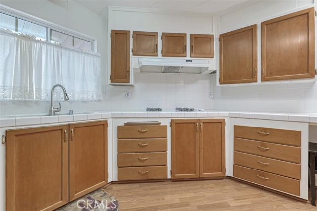 Detail Gallery Image 11 of 41 For 2550 Pacific Coast Hwy #42,  Torrance,  CA 90505 - 3 Beds | 2 Baths