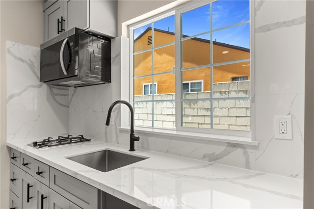 1401 Highland Street, Santa Ana CA: https://media.crmls.org/medias/3f134151-5a74-4410-b885-9d8bb0f833bb.jpg