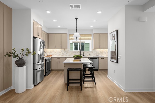 Detail Gallery Image 7 of 15 For 22303 Sage Ct, Torrance,  CA 90502 - 3 Beds | 3/1 Baths
