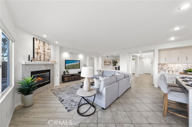 Detail Gallery Image 16 of 73 For 2563 Camino Del Plata, Corona,  CA 92882 - 4 Beds | 3 Baths