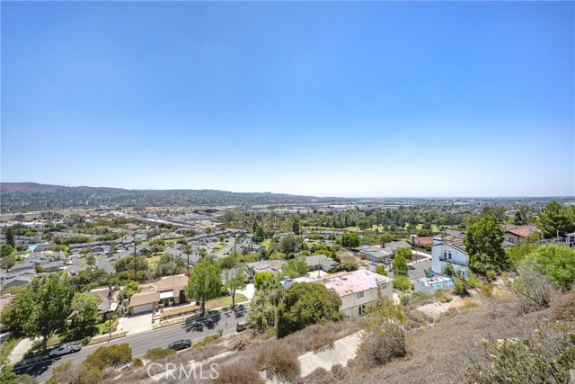 19662 Larkridge Drive, Yorba Linda CA: https://media.crmls.org/medias/3f1597d9-9067-4cc7-8168-ddcd13962b17.jpg