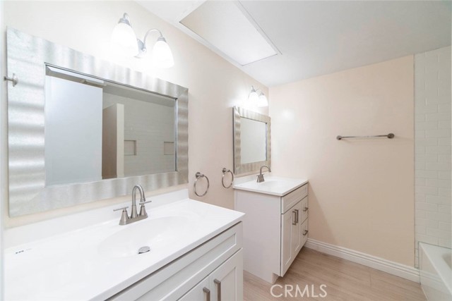 4436 Sandburg Way, Irvine CA: https://media.crmls.org/medias/3f15b7e2-7aff-4a62-a55f-f136b6144171.jpg