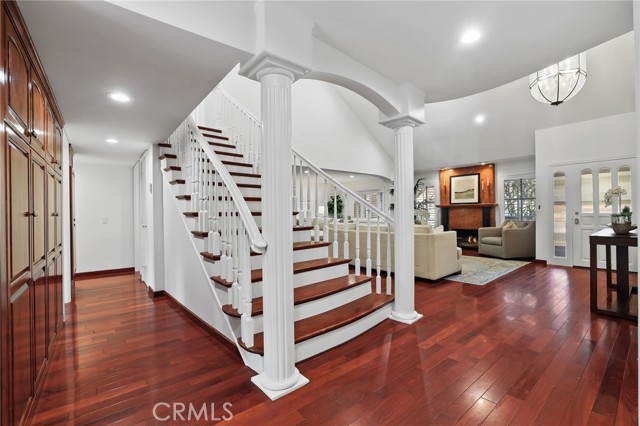 10351 Lassen Street, Los Alamitos CA: https://media.crmls.org/medias/3f1612d0-7cba-4672-bcd8-33190763b220.jpg