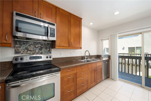 Detail Gallery Image 24 of 45 For 5 Starshine #3,  Irvine,  CA 92603 - 3 Beds | 2/1 Baths