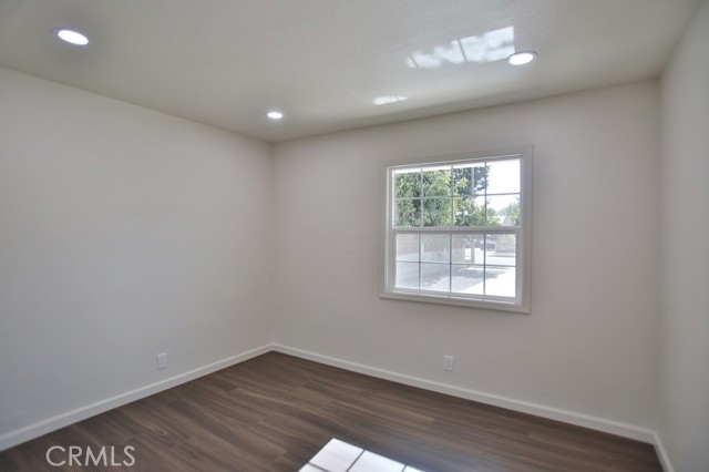 Detail Gallery Image 15 of 21 For 2037 Alco Ave, Santa Ana,  CA 92703 - 4 Beds | 2 Baths