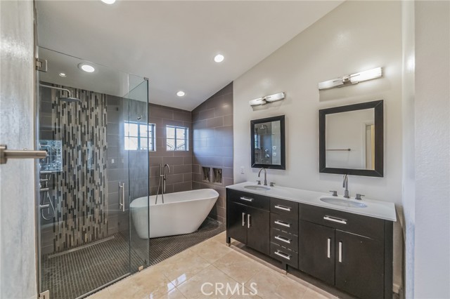 Detail Gallery Image 23 of 34 For 38722 Chimaera Cir, Fremont,  CA 94536 - 5 Beds | 3 Baths