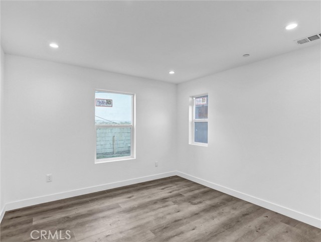 Detail Gallery Image 5 of 27 For 1231 S Rowan Ave, Los Angeles,  CA 90023 - 5 Beds | 5 Baths