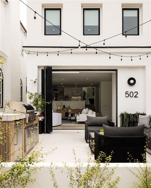 Detail Gallery Image 5 of 29 For 502 Jasmine Ave a,  Corona Del Mar,  CA 92625 - 3 Beds | 2/1 Baths