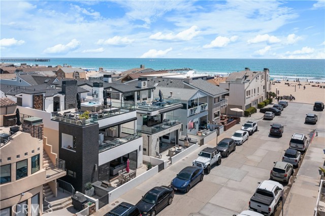 112 30th Street, Newport Beach CA: https://media.crmls.org/medias/3f182f56-b19c-487f-a3af-1e9719d09217.jpg